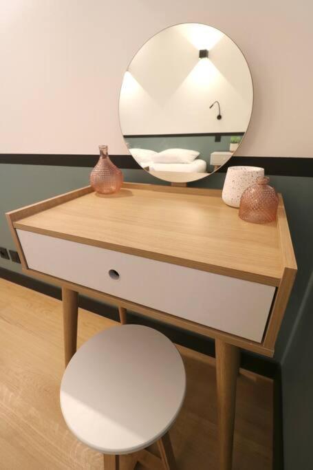 Cocon Neuf - Coeur Du 11E Apartment Paris Luaran gambar